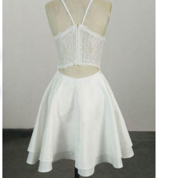 Only worn once ! - Picture 2 of 4